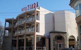 Tiara Hotel